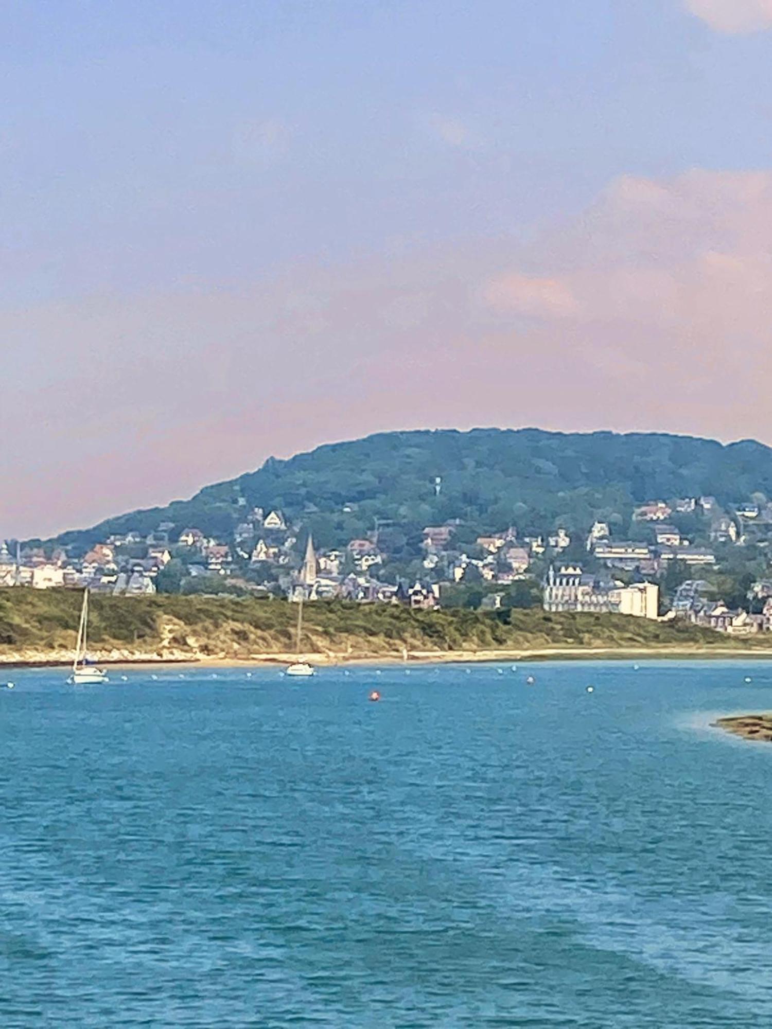 Appartement Elegant Au Coeur De Cabourg Kültér fotó